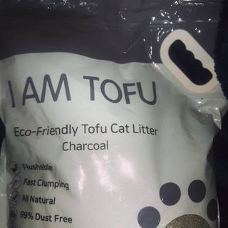카미스쥬 KAMY 's ZOO I AM TOFU 프리미엄 천연 두부 고양이 쓰레기 숯 10LB — 5점을 준 리뷰어가 2021년 3월 올린 사용 사진