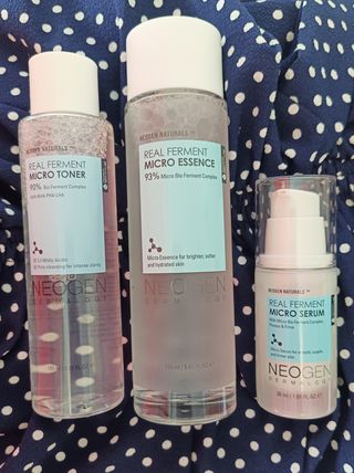 네오젠 더마로지 리얼퍼먼트 마이크로 세트 (토너 150ml, 에센스 150ml, 세럼 30ml, 미스트 115ml) — 5점을 준 리뷰어가 2022년 7월 올린 사용 사진