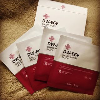 이지듀 DW-EGF 멀티 페이셜 시트 마스크 - 0.53 FL OZ 4EA — 5점을 준 리뷰어가 2021년 8월 올린 사용 사진