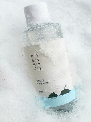 라운드 랩 1025 독도 토너 100ml — 5점을 준 리뷰어가 2021년 2월 올린 사용 사진