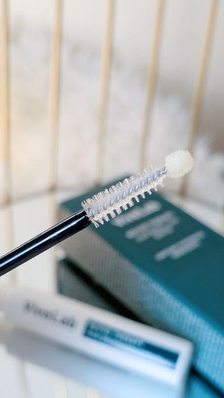 바이브랩 [SG]Biotin Lash Serum - Eyelash & Eyebrow Growth Serum — 5점을 준 리뷰어가 2024년 12월 올린 사용 사진