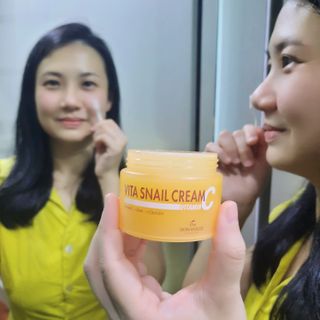 [THE SKIN HOUSE] Vita Snail Cream — 5점을 준 리뷰어가 2022년 11월 올린 사용 사진