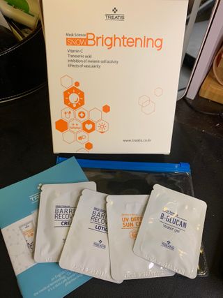 트리티스 [Treatis] Facial Sheet Mask — 5점을 준 리뷰어가 2020년 12월 올린 사용 사진