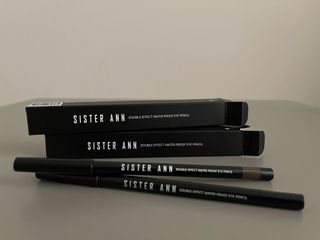 씨스터앤 시스터앤 더블이펙트 워터프루프 아이펜슬_미국 — 5점을 준 리뷰어가 2022년 4월 올린 사용 사진