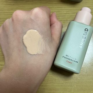 지베르니 밀착 커버 파운데이션 30ml + 밀착 커버 쿠션 본 제품 — 5점을 준 리뷰어가 2023년 9월 올린 사용 사진
