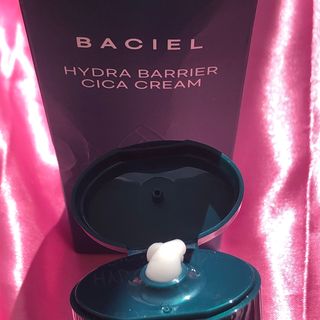 바시엘 BACIEL 바시엘 하이드라 베리어 시카 크림 — 1.5점을 준 리뷰어가 2021년 5월 올린 사용 사진