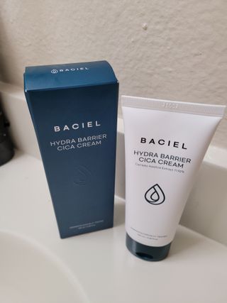바시엘 BACIEL 바시엘 하이드라 베리어 시카 크림 — 5점을 준 리뷰어가 2021년 6월 올린 사용 사진