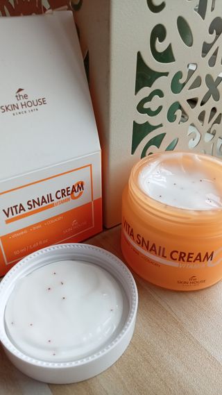 [THE SKIN HOUSE] Vita Snail Cream — 5점을 준 리뷰어가 2022년 11월 올린 사용 사진