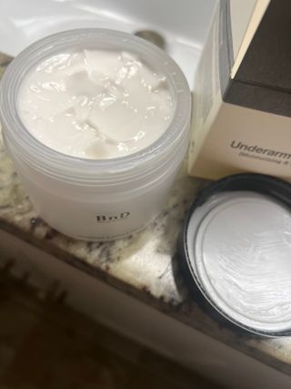비엔디 2나우[ENG]BnD Body Whitening Underarm Cream — 5점을 준 리뷰어가 2024년 12월 올린 사용 사진