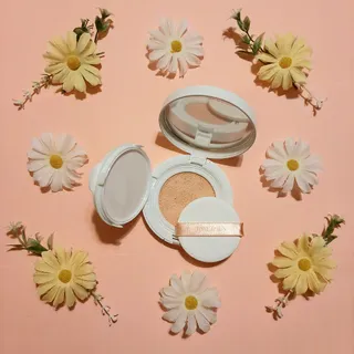 TONEfitSUN 쿠션 12g 비건 톤업 선쿠션 한국산 SPF 50+/ PA++++ — 5점을 준 리뷰어가 2023년 2월 올린 사용 사진