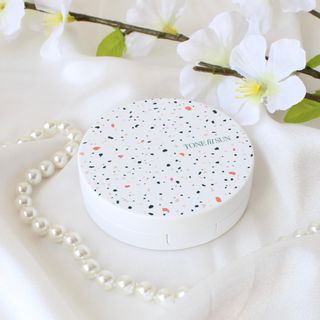 TONEfitSUN 쿠션 12g 비건 톤업 선쿠션 한국산 SPF 50+/ PA++++ — 5점을 준 리뷰어가 2023년 2월 올린 사용 사진