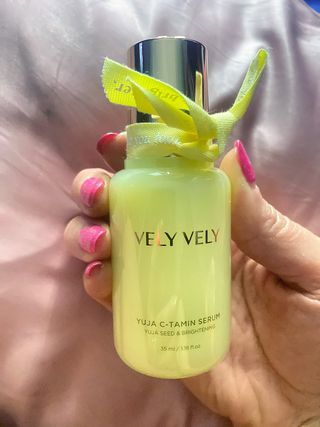 VELY VELY Yuja C-Tamin Serum — 5점을 준 리뷰어가 2021년 4월 올린 사용 사진
