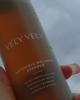 VELY VELY Artemisia Balance Essence — 5점을 준 리뷰어가 2021년 3월 올린 사용 사진