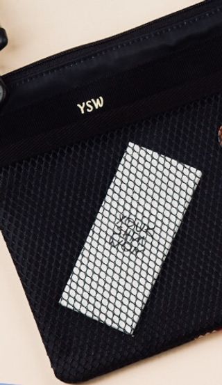 YOUKSHIMWON Wristlet Wallet for Women Smart Phone Strap Clutch — 4.5점을 준 리뷰어가 2021년 8월 올린 사용 사진