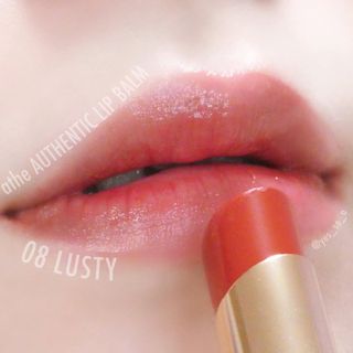 ATHE AUTHENTIC AIRY LIP BALM / 비건립밤 / 어센틱립밤 / 에어리립밤 (수정 요청) — 5점을 준 리뷰어가 2022년 8월 올린 사용 사진