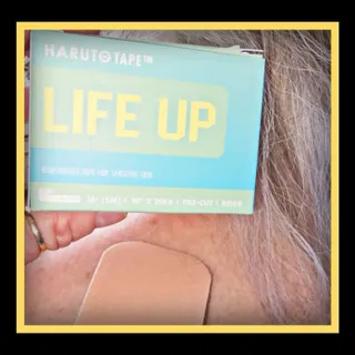 HARUTO 하루토 라이프 UP 엑스트라 센서티브 키네시올로지 테이프 — 5점을 준 리뷰어가 2023년 4월 올린 사용 사진