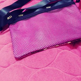 YOUKSHIMWON Wristlet Wallet for Women Smart Phone Strap Clutch — 5점을 준 리뷰어가 2021년 8월 올린 사용 사진