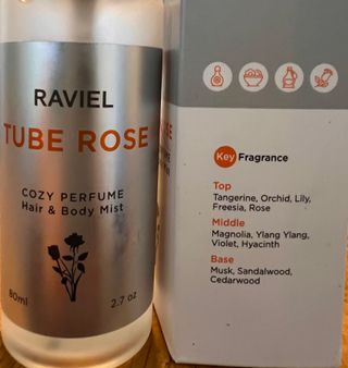 라비엘 RAVIEL 코지 퍼퓸 헤어 &amp; 바디 미스트 스프레이 2.7 fl oz(80ml), 릴리 머스크/튜브 로즈 — 3.5점을 준 리뷰어가 2022년 8월 올린 사용 사진