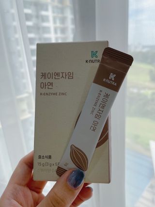 [쿠누트라] K・ENZYME 아연 카카오/3gx30 파우더 스틱 — 5점을 준 리뷰어가 2022년 7월 올린 사용 사진