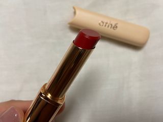 ATHE AUTHENTIC AIRY LIP BALM / 비건립밤 / 어센틱립밤 / 에어리립밤 (수정 요청) — 5점을 준 리뷰어가 2022년 8월 올린 사용 사진