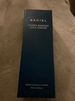 바시엘 BACIEL 바시엘 하이드라 베리어 시카 크림 — 5점을 준 리뷰어가 2021년 8월 올린 사용 사진