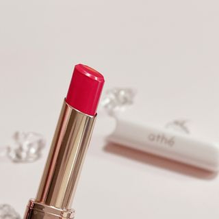 ATHE AUTHENTIC AIRY LIP BALM / 비건립밤 / 어센틱립밤 / 에어리립밤 (수정 요청) — 5점을 준 리뷰어가 2022년 8월 올린 사용 사진