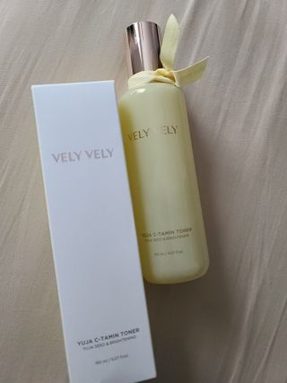 VELY VELY Yuja C-Tamin Toner — 5점을 준 리뷰어가 2021년 4월 올린 사용 사진