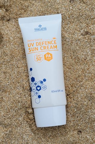 트리티스 US [TREATIS] UV Defence Sun Cream PA+++ / SPF50+ — 5점을 준 리뷰어가 2021년 3월 올린 사용 사진