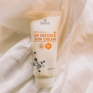 트리티스 US [TREATIS] UV Defence Sun Cream PA+++ / SPF50+ — 5점을 준 리뷰어가 2021년 3월 올린 사용 사진