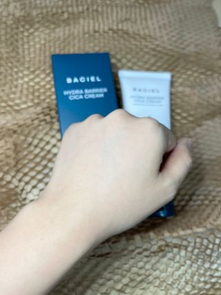 바시엘 BACIEL 바시엘 하이드라 베리어 시카 크림 — 4.5점을 준 리뷰어가 2021년 8월 올린 사용 사진