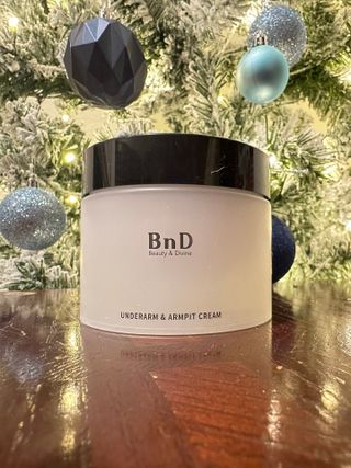 비엔디 2나우[ENG]BnD Body Whitening Underarm Cream — 3.5점을 준 리뷰어가 2024년 12월 올린 사용 사진