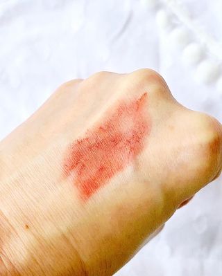 ATHE AUTHENTIC AIRY LIP BALM / 비건립밤 / 어센틱립밤 / 에어리립밤 (수정 요청) — 5점을 준 리뷰어가 2022년 8월 올린 사용 사진