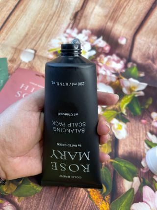 로즈마리 밸런싱 두피팩, 히비스커스 보습 두피팩, 타마누 오일 수딩 두피팩 3종 세트 — 5점을 준 리뷰어가 2022년 4월 올린 사용 사진