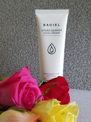 바시엘 BACIEL 바시엘 하이드라 베리어 시카 크림 — 5점을 준 리뷰어가 2021년 5월 올린 사용 사진