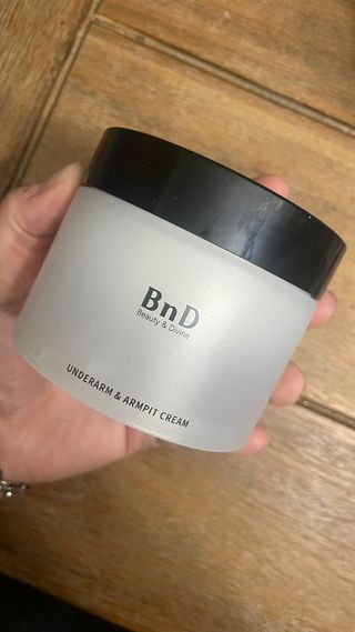 비엔디 2나우[ENG]BnD Body Whitening Underarm Cream — 5점을 준 리뷰어가 2025년 1월 올린 사용 사진