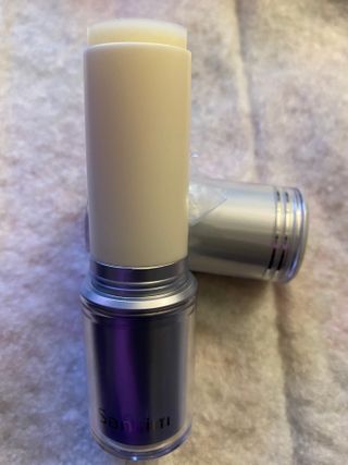 산심 명연수 멀티 스틱 밤 0.38oz 수분 스틱 집중 주름 케어 — 5점을 준 리뷰어가 2022년 11월 올린 사용 사진