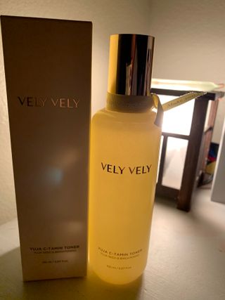 VELY VELY Yuja C-Tamin Toner — 4점을 준 리뷰어가 2021년 4월 올린 사용 사진
