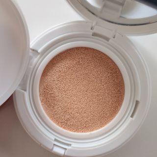 TONEfitSUN 쿠션 12g 비건 톤업 선쿠션 한국산 SPF 50+/ PA++++ — 4점을 준 리뷰어가 2023년 2월 올린 사용 사진