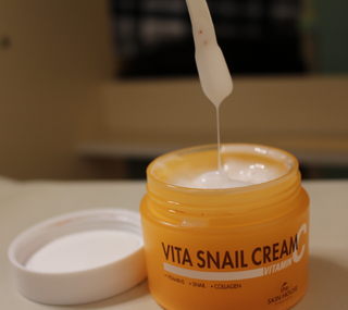 [THE SKIN HOUSE] Vita Snail Cream — 4.5점을 준 리뷰어가 2022년 3월 올린 사용 사진