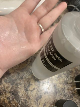 [Coxir] Black Snail Collagen Toner — 2.5점을 준 리뷰어가 2021년 12월 올린 사용 사진