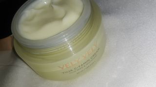 VELY VELY Yuja C-tamin Cream — 5점을 준 리뷰어가 2021년 4월 올린 사용 사진