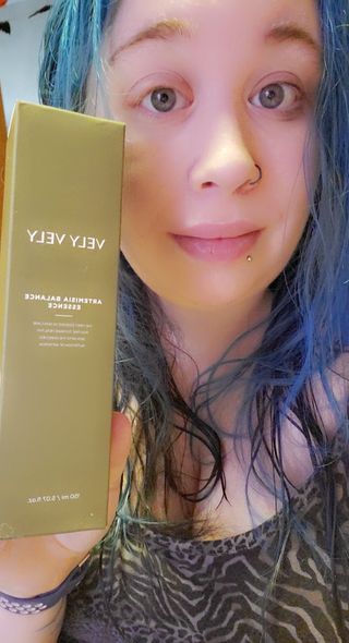 VELY VELY Artemisia Balance Essence — 3.5점을 준 리뷰어가 2021년 3월 올린 사용 사진