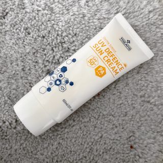 트리티스 US [TREATIS] UV Defence Sun Cream PA+++ / SPF50+ — 5점을 준 리뷰어가 2021년 3월 올린 사용 사진