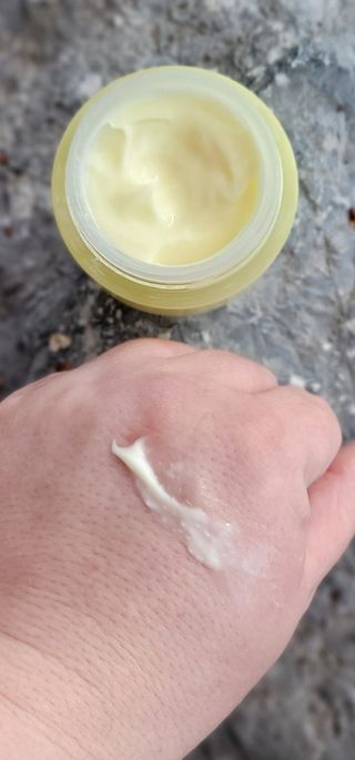 VELY VELY Yuja C-tamin Cream — 4.5점을 준 리뷰어가 2021년 4월 올린 사용 사진