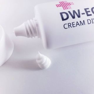 이지듀 DW-EGF 크림 다이브썸 1.69 Fl.Oz — 5점을 준 리뷰어가 2021년 7월 올린 사용 사진