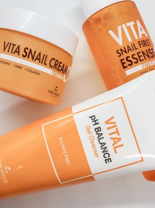 Vita Snail Trio Set [First Essence, Cream, Gel Cleanser] — 3점을 준 리뷰어가 2021년 9월 올린 사용 사진