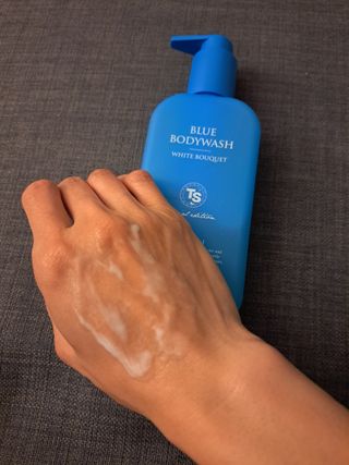 TS 블루에디션(샴푸200ml+바디워시200ml SET) — 4.5점을 준 리뷰어가 2023년 7월 올린 사용 사진