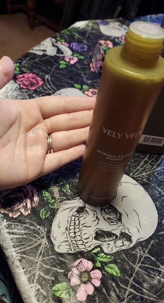 VELY VELY Artemisia Balance Essence — 3.5점을 준 리뷰어가 2021년 3월 올린 사용 사진