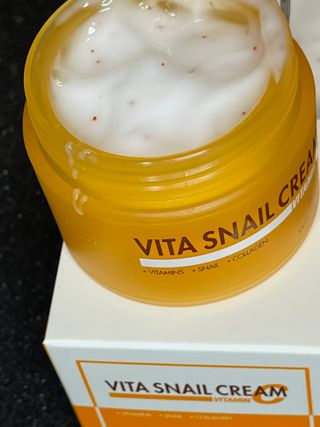 [THE SKIN HOUSE] Vita Snail Cream — 3.5점을 준 리뷰어가 2022년 3월 올린 사용 사진