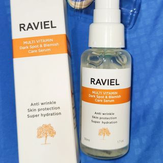 라비엘 멀티 비타민 다크 스팟 &amp; 블레미쉬 케어 페이스 세럼 모든 피부용 1.7 fl oz — 4.5점을 준 리뷰어가 2022년 12월 올린 사용 사진
